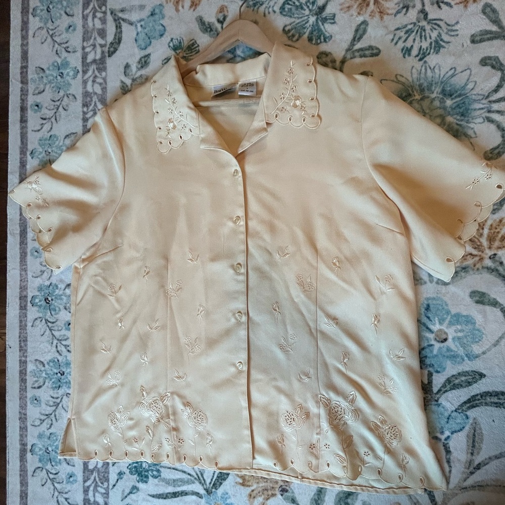 Vintage BonWorth Butter Yellow Embroidered Short Sleeve Button Down Shirt - Picture 9 of 15